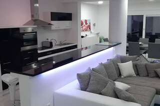 Апартаменты Ferienapartment Deluxe mit Meerblick Улцинь Апартаменты с 1 спальней-27